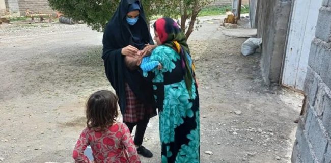 واکسیناسیون بیش از ۲۴۰۰ کودک زیر ۵ سال علیه ویروس فلج اطفال درحاجی آباد