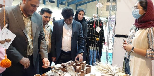 افتتاح نمایشگاه عرضه توانمندی‌ها و قابلیت‌های صنایع‌دستی هرمزگان در بندرلنگه
