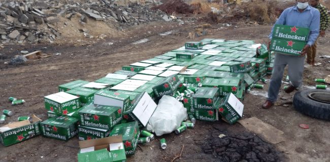 امحاء بیش از ۱۹ هزار قوطی مشروبات الکلی در بندرعباس