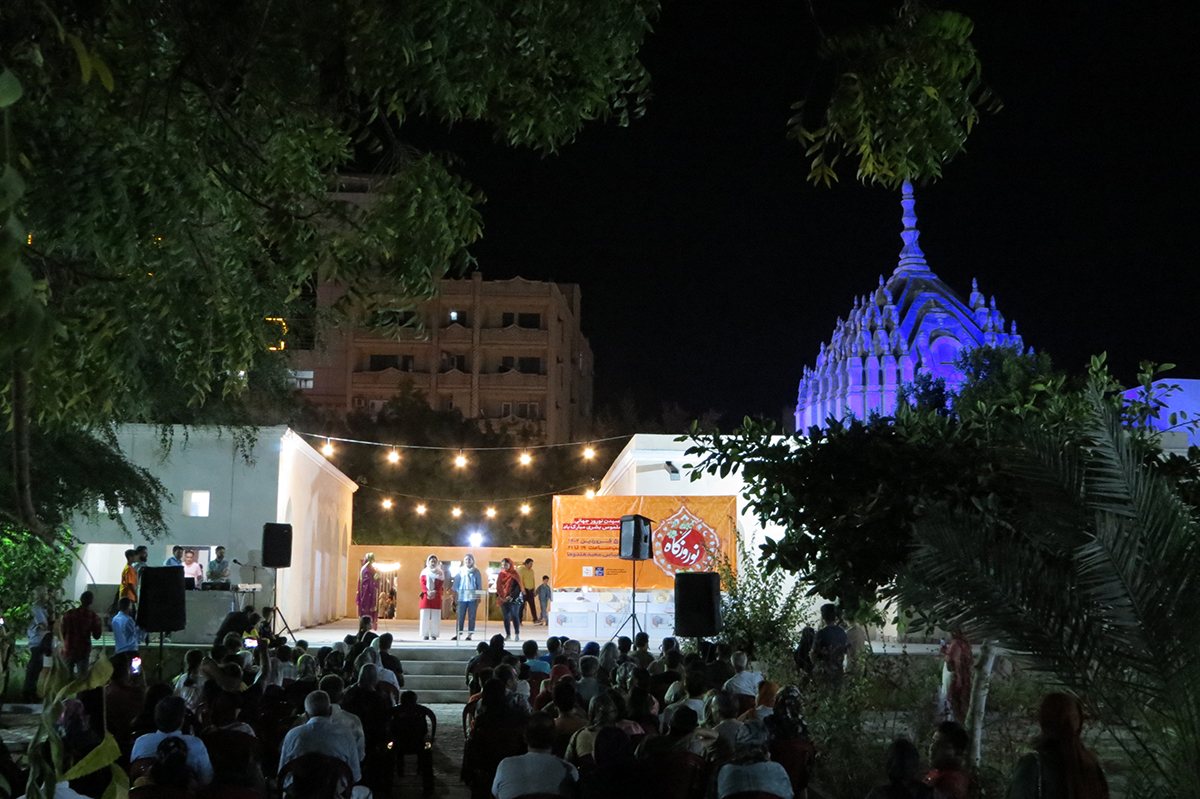 اجرای شاهنامه‌خوانی و موسیقی سنتی در دومین شب نوروزگاه بندرعباس
