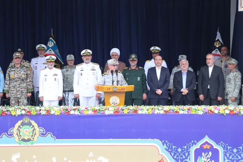 آیین رسمی استقبال از ناوگروه ۸۶ نیروی دریایی ارتش برگزار شد