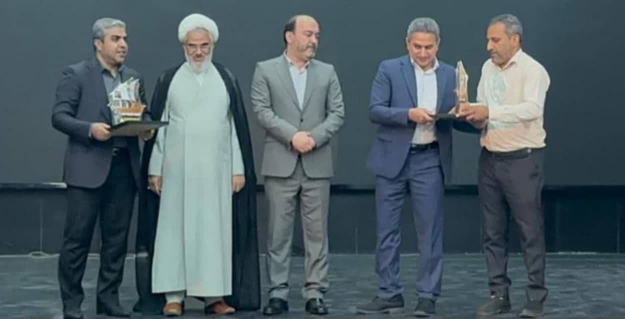 انتخاب شیلات هرمزگان به عنوان دستگاه برتر در جشنواره شهید رجایی