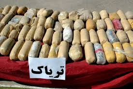 ناکامی قاچاقچیان در انتقال محموله ۷۰ کیلویی تریاک در شهرستان حاجی آباد