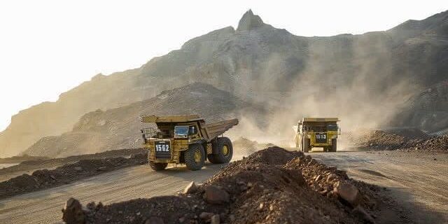 تأمین نقدینگی و فرسودگی ماشین آلات مشکلات اصلی معدن‌کاران هرمزگان