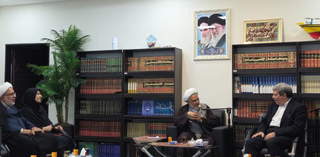 نشست بهزیستی با امام جمعه بندرعباس؛ وعده مسکن و اشتغال