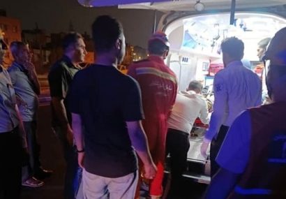 واژگونی خودرو پنج مصدوم بر جای گذاشت