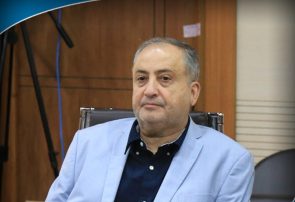 رئیس اتاق بازرگانی هرمزگان در دیدار با معاون اول رئیس‌جمهور خواستار رسیدگی فوری به مشکلات بندر شهید رجایی شد