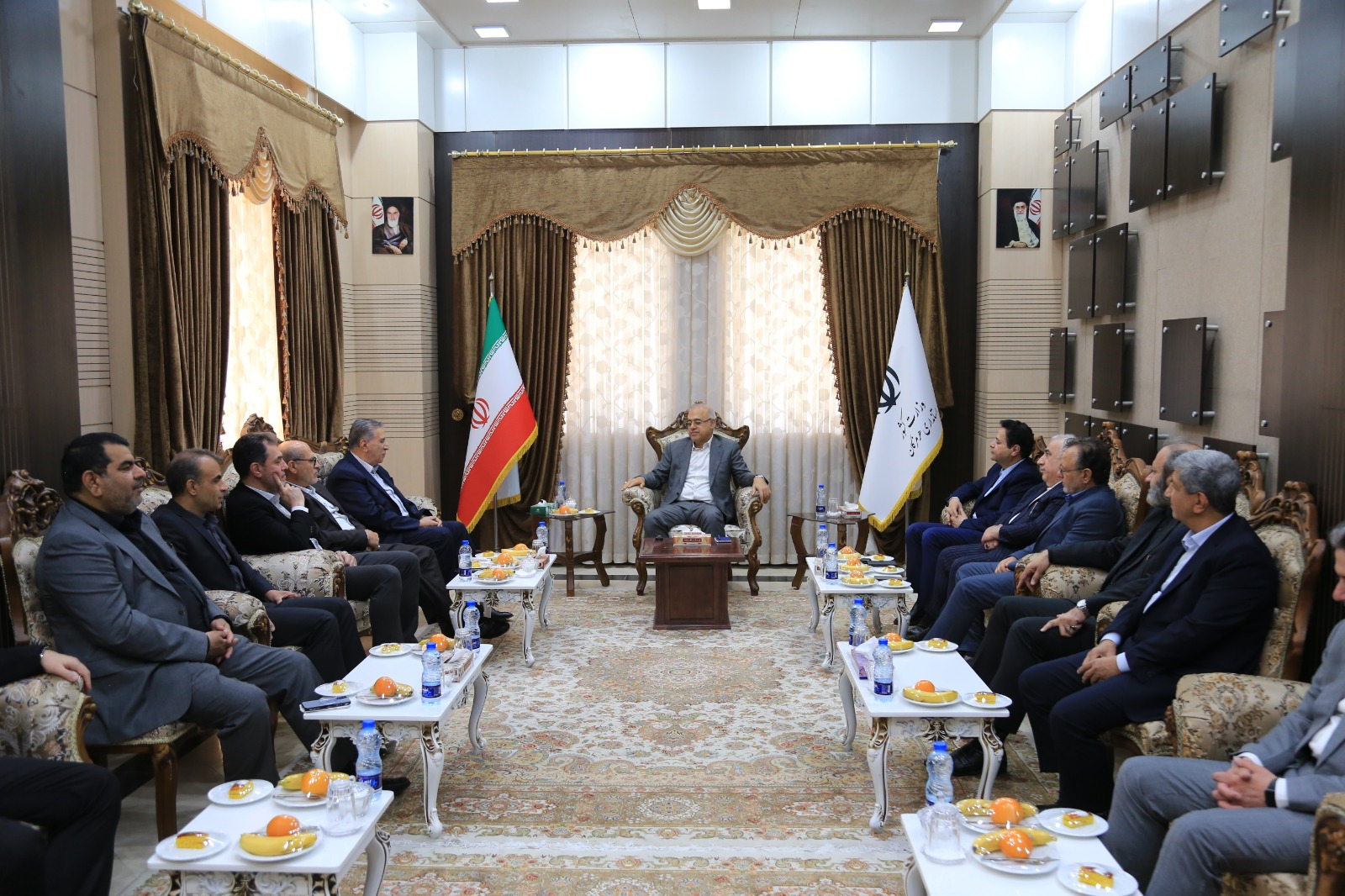 همبستگی ملی، کلید مهار حادثه بندر شهید رجایی بود