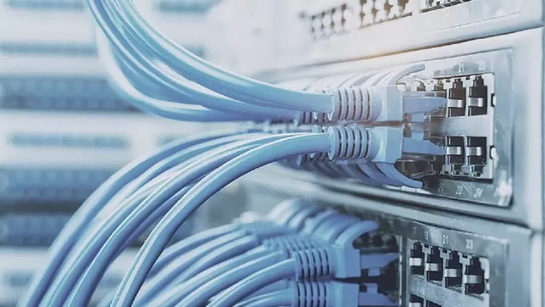 عملیات رفع خرابی فیبر نوری در مسیر بخشداری و پاسگاه جغین رودان با موفقیت پایان یافت