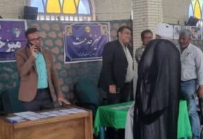 میز خدمت مدیریت برق شهرستان حاجی آباد در مسجد جامع