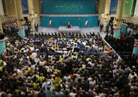 دیدار بیش از ۸۰ نفر از کارگران استان هرمزگان با رهبر معظم انقلاب