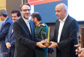 نشان ملی اقتصاد مقاومتی در دستان فولاد کاوه جنوب کیش