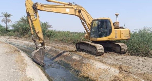 لایروبی کانال‌های آب‌رسانی به باغات میناب آغاز شد