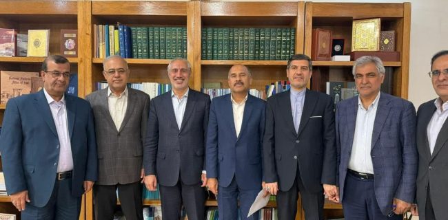 دیدار استاندار هرمزگان با معاون رئیس‌جمهور و رئیس سازمان برنامه و بودجه کشور