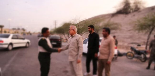 بازدید استاندار هرمزگان از مراکز ایست و بازرسی بسیج و نیروی انتظامی