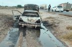 حریق خودرو پژو ۴۰۵ در جاده بندرعباس – میناب 