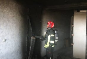 حریق یک منزل مسکونی بر اثر اتصالی برق کولر اسپیلت