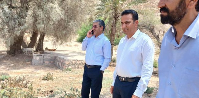 بازدید میدانی فرماندار و مدیران اجرایی بندرخمیر از روستاهای کهورستان/ تاکید بر حمایت از کشاورزان و رفع موانع تولید