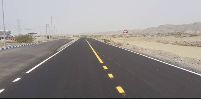 اجرای ۸ کیلومتر خط‌کشی در محور تازه روکش‌شده جاسک – کنارک