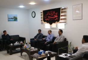 مدیرکل پست هرمزگان با مدیرکل بنیاد مسکن انقلاب اسلامی دیدار و گفتگو کرد