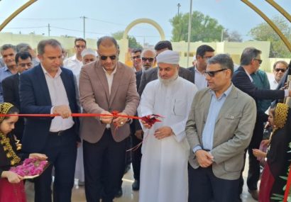 مدرسه ۱۲ کلاسه فاطمیه بندرلنگه افتتاح شد