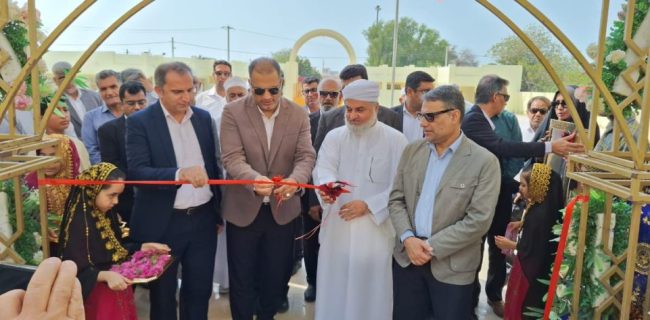 مدرسه ۱۲ کلاسه فاطمیه بندرلنگه افتتاح شد