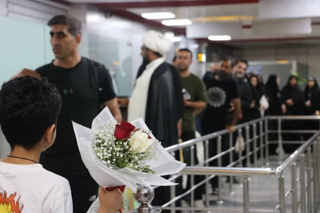 اولین پرواز برگشت زائران اربعین وارد بندرعباس شد