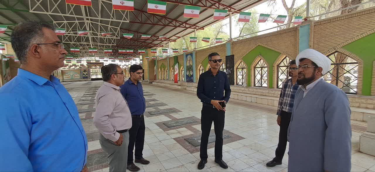 بازدید معاون توسعه مدیریت و برنامه‌ریزی بنیاد شهید هرمزگان از گلزار شهدای میناب