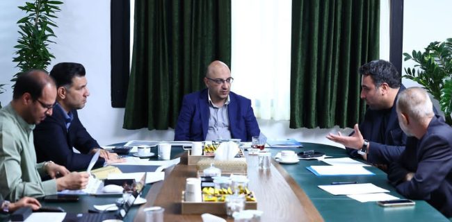 با حضور منصور روشن قیاس، رئیس فدراسیون دوومیدانی با دبیر کل کمیته ملی المپیک دیدار کرد