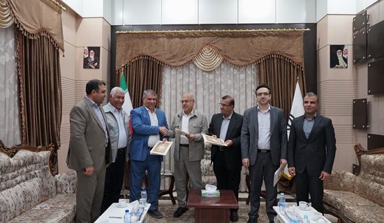 امضای تفاهم‌نامه تأمین سه دستگاه آمبولانس برای تقویت خدمات فوریت‌های پزشکی هرمزگان