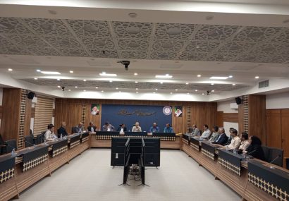 جلسه بررسی پروژه کتابخانه مرکزی بندرعباس با حضور استاندار هرمزگان برگزار شد