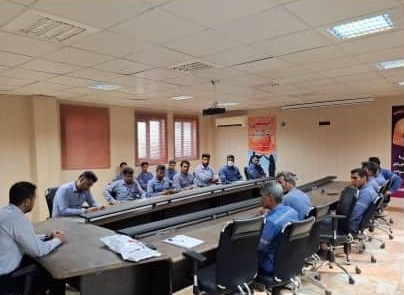 ‌  الزامات ایمنی تجهیزات حفاظت فردی، در  پیشگیری از حوادث ناشی از برق‌ گرفتگی