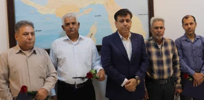  تجلیل از بازنشستگان بنیاد مسکن انقلاب اسلامی هرمزگان همزمان با آغاز امامت حضرت ولی‌عصر (عج)