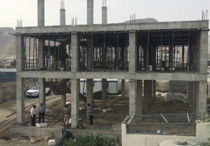 بازدید معاون توسعه و مدیریت منابع اداره کل دامپزشکی هرمزگان از روند ساخت پروژه ساختمان اداره دامپزشکی قشم