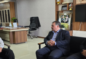 دیدار مدیرکل دفتر بازسازی و حفظ ذخایر ژنتیکی آبزیان سازمان شیلات ایران با رئیس سازمان جهاد کشاورزی هرمزگان