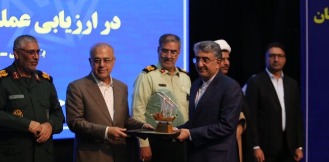 تقدیر از مهدی نوبانی به پاس ایجاد زیرساخت‌های تفریحی و گردشگری