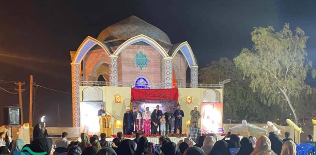 طنین شعر و روایت در شب شعر مقاومت شهرستان بندرلنگه