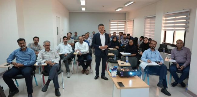 منطقه شش میزبان دوره تخصصی شرح کارنویسی پیمان‌های خدمات پشتیبانی