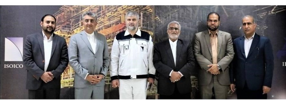 بازدید شهردار بندرعباس از مجتمع ایزوایکو / تقدیر از رشد چشمگیر ایزوایکو و تأکید بر نقش آن در تحقق اقتصاد دریاپایه