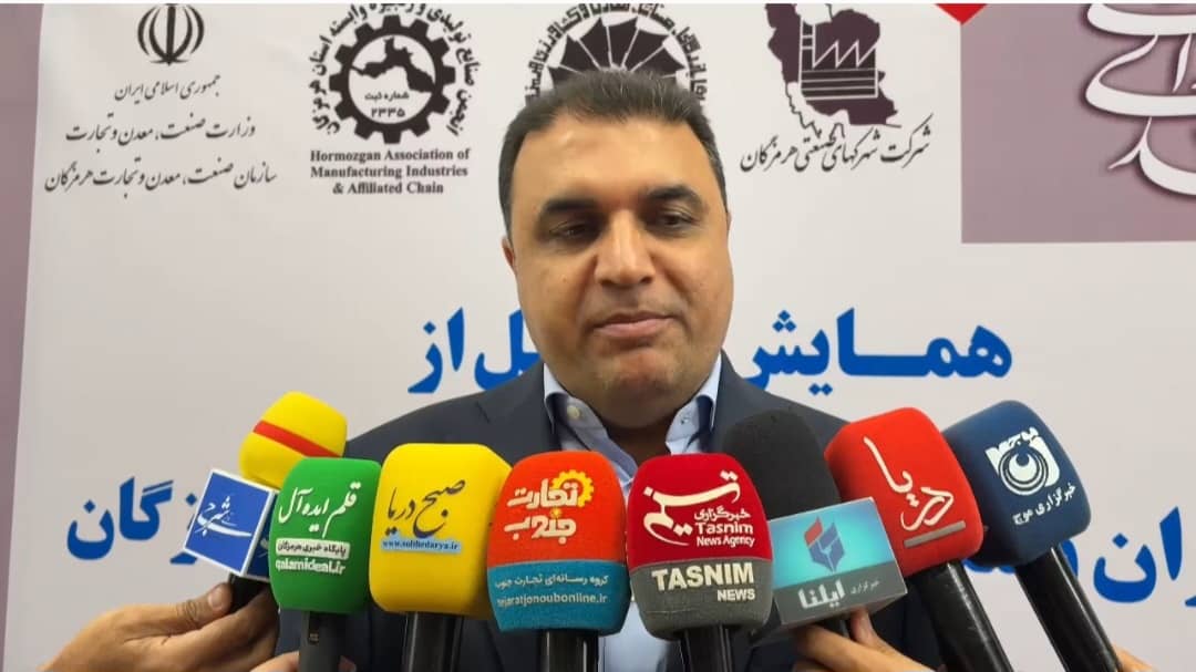 قاسمی خبر داد: افتتاح پروژه‌های بزرگ معدنی در شمال هرمزگان به‌زودی+فیلم