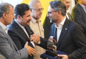 تجلیل از شرکت فولاد کاوه جنوب کیش به عنوان واحد نمونه صنعتی استان هرمزگان