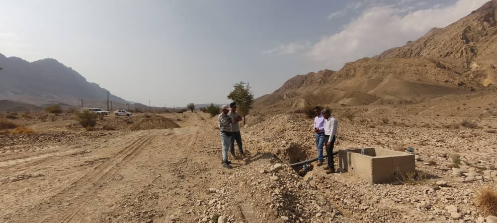 فاز نهایی خط انتقال جدید آب شرب روستای سیاهک حاجی‌آباد به طول ۴ کیلومتر در حال اجراست