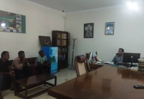 نشست مدیرامور آب شهرستان میناب با کشاورزان و باغداران