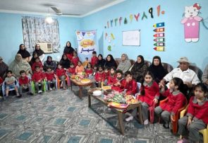 جشن تکریم سالمندان با همراهی کودکان و تیم سلامت