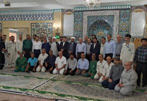 تأکید نماینده ولی فقیه در هرمزگان بر نقش جهادی کارکنان پالایشگاه نفت بندرعباس؛ ارزش تلاش شما در سنگر تولید کمتر از مدافعان نیست