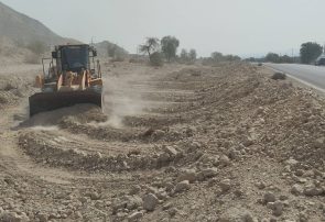 اقدامات راهداری در محور پارسیان – بندرلنگه با هدف ارتقای ایمنی تردد