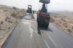 اجرای پروژه روکش آسفالت در محورهای منتهی به بندر خمیر هرمزگان