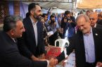 بازدید رئیس‌جمهور از غرفه شهر خلاق بندرعباس در جریان سفر به هرمزگان