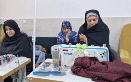 افتتاح کارگاه خیاطی حضرت زینب(س) در محله بهشت بندر، شهر بندرعباس به مناسبت ولادت حضرت زینب(س) افتتاح کارگاه خیاطی حضرت زینب(س) در محله بهشت بندر، شهر بندرعباس به مناسبت ولادت حضرت زینب(س)
