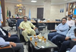 دیدار نماینده مردم هرمزگان در مجلس شورای اسلامی با مدیرکل شیلات هرمزگان